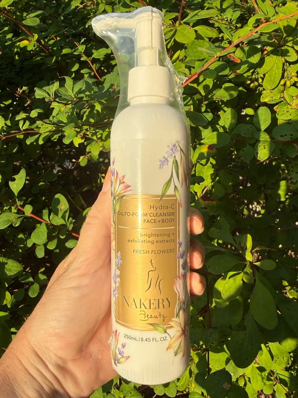 NEW Nakery Beauty Hydra-C Oil-to-Foam Face & Body Cleanser – (Fresh Flowers)